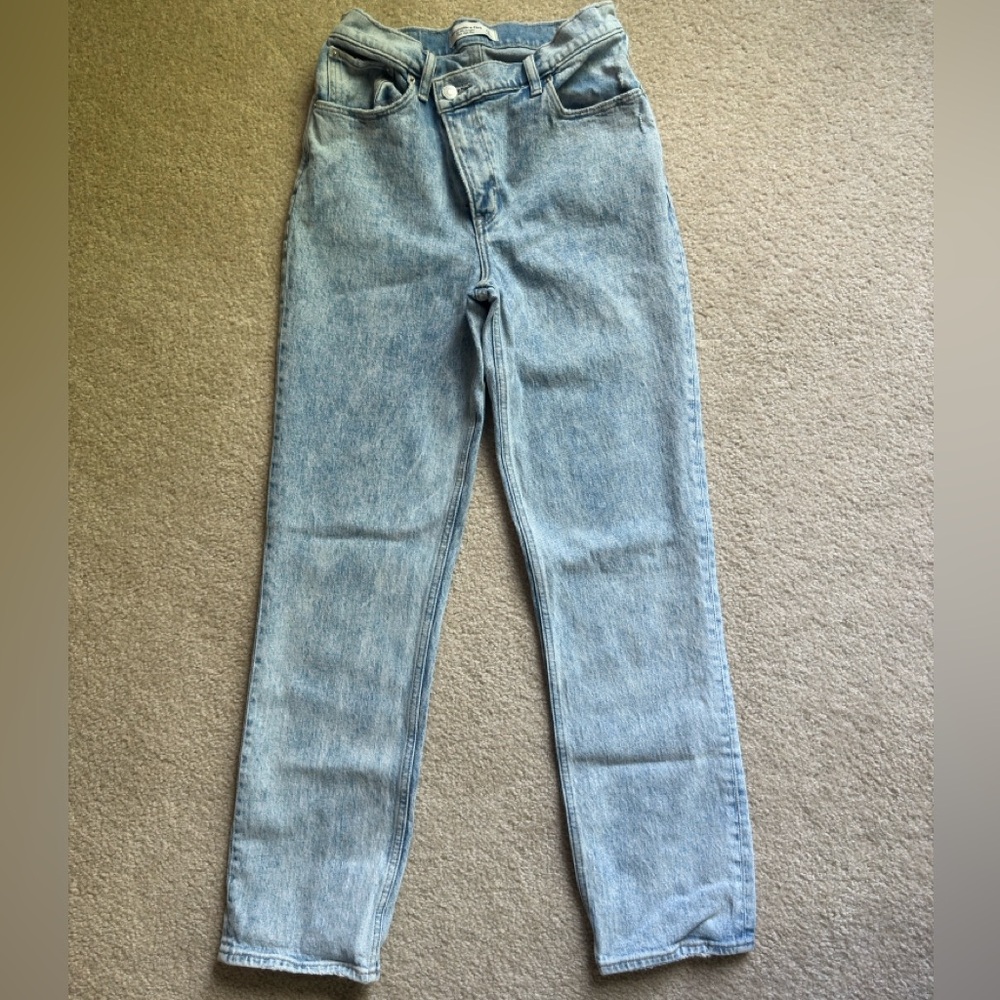 Abercrombie 90s Straight High Rise Denim
